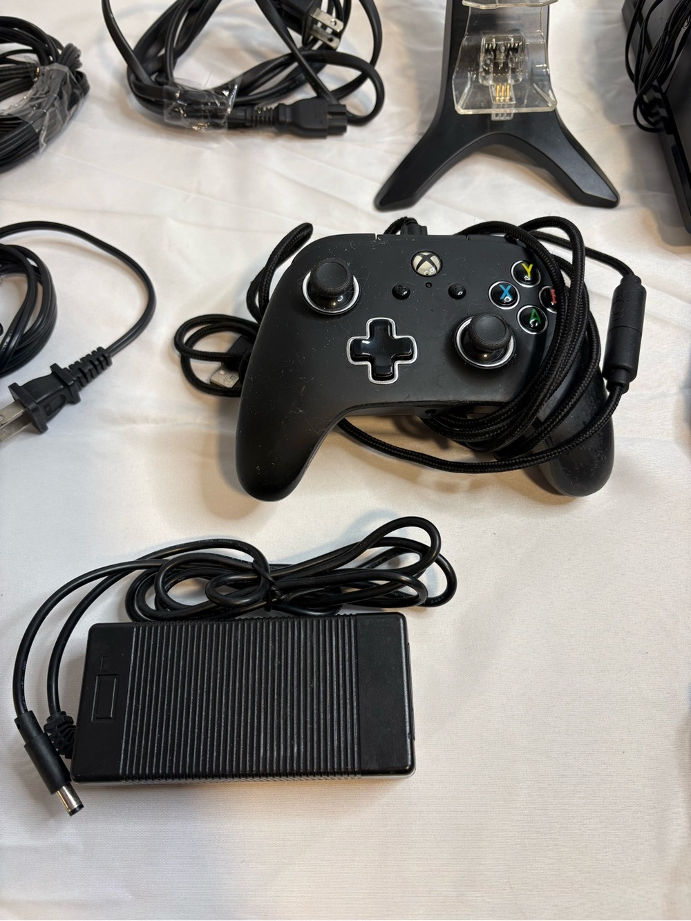 Tested Working Microsoft Xbox One Wired Controller + Charging Dock Bundle - Picture 5 of 5